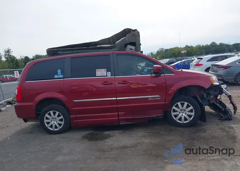 2016 Chrysler Town & Country Touring from USA, damaged, VIN 2C4RC1BG7GR159211